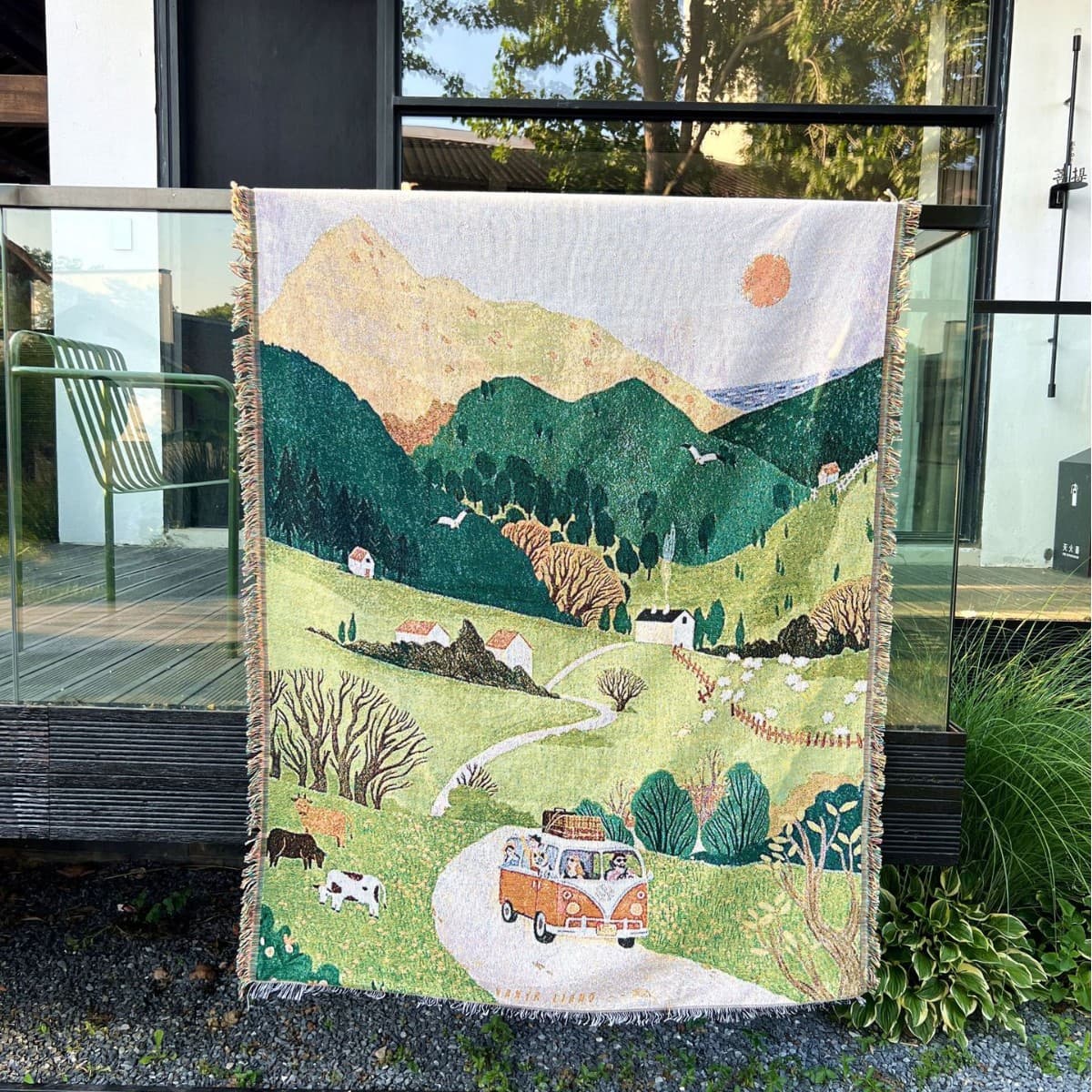 タペストリー 牧歌的な山里の旅情景刺繍壁掛け